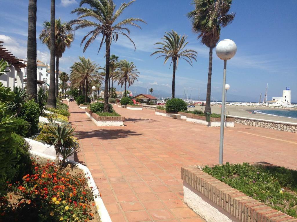 Puerto De La Duquesa Beach Apartment Castillo de Sabinillas Exterior photo