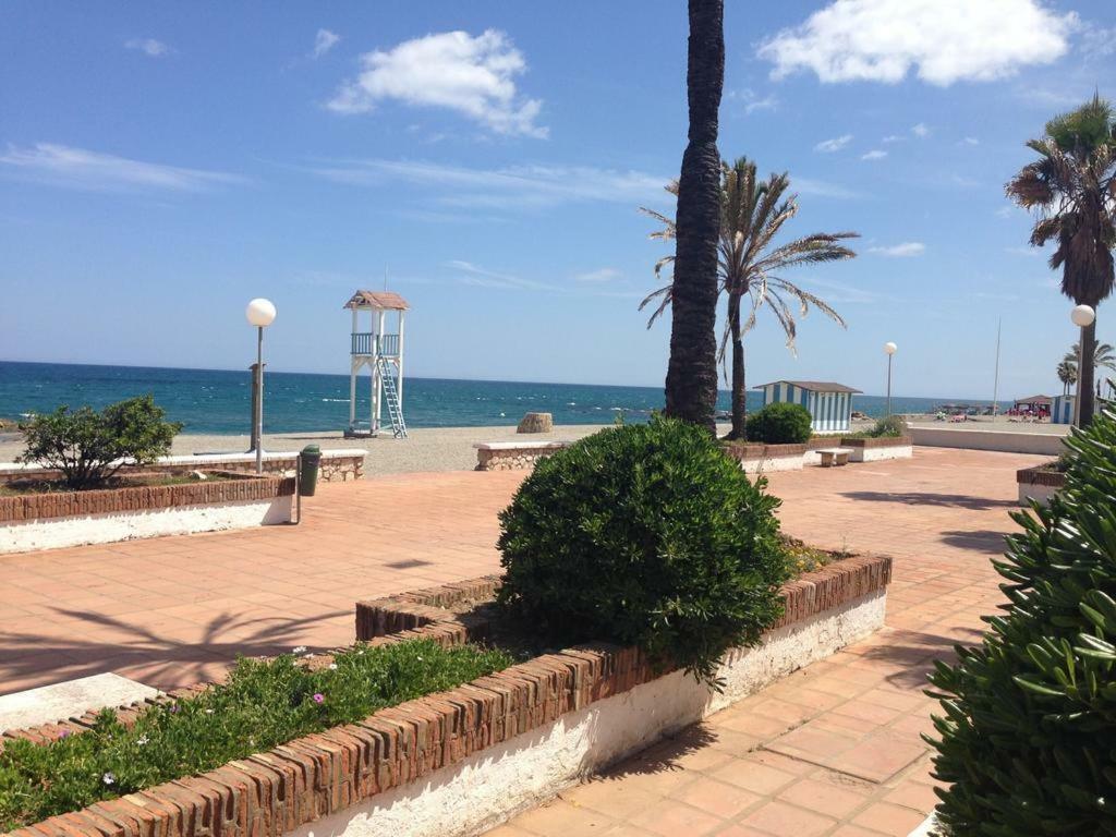 Puerto De La Duquesa Beach Apartment Castillo de Sabinillas Exterior photo